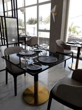 Imagen del bar/restaurante del Hotel Ocean V Hotel. Foto 6