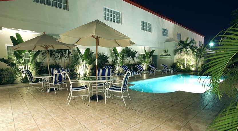 Imagen de la piscina del Hotel Ocean View, Campeche. Foto 7