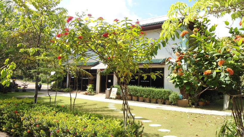 Imagen de los exteriores del Hotel Ocean View Resort. Foto 11