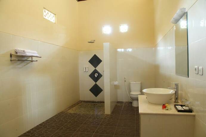 Imagen de la habitación del Hotel Ocean View Tulamben Dive and Resort. Foto 31