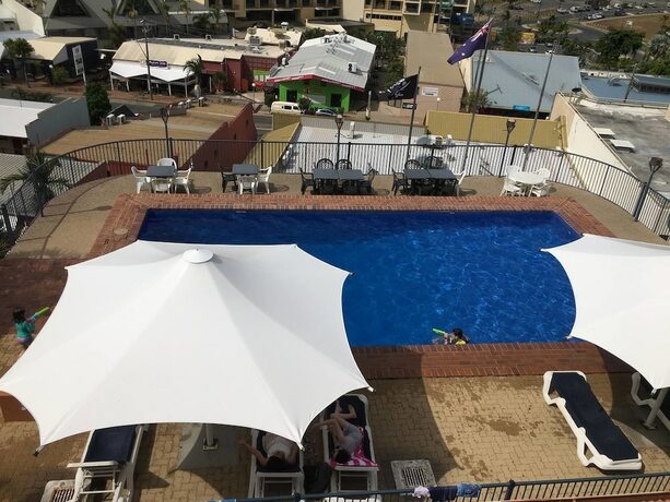 Imagen de la piscina del Hotel Ocean Views 14. Foto 27
