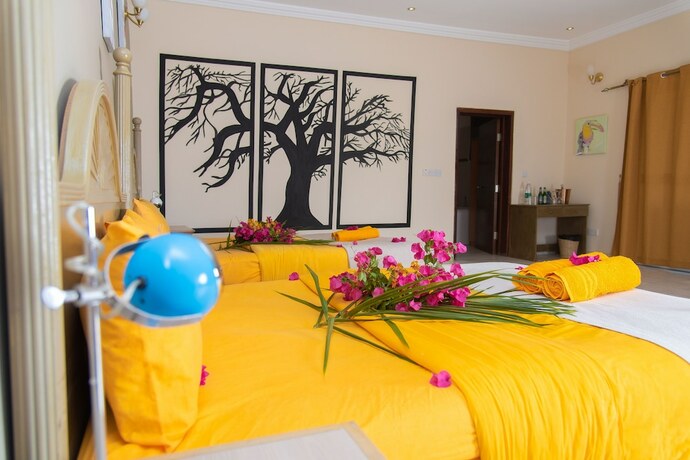 Imagen de la habitación del Hotel Ocean Villa Heights. Foto 20