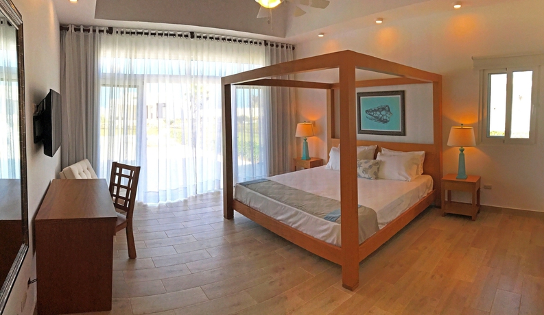 Imagen de la habitación del Hotel Ocean Village Deluxe. Foto 5