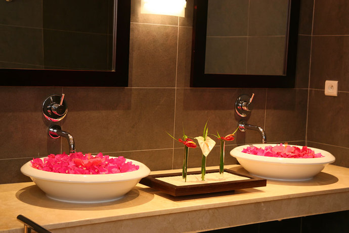 Imagen de los interiores del Hotel Ocean Villas. Foto 11