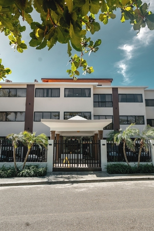Imagen de los interiores del Hotel Ocean Winds. Foto 16