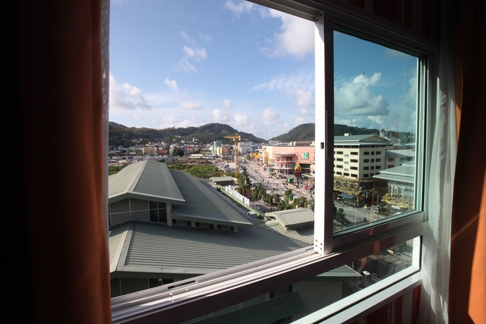 Imagen de la habitación del Hotel Ocean and Ole Patong. Foto 8