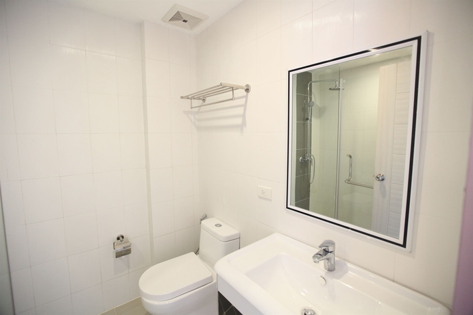 Imagen de la habitación del Hotel Ocean and Ole Patong. Foto 9