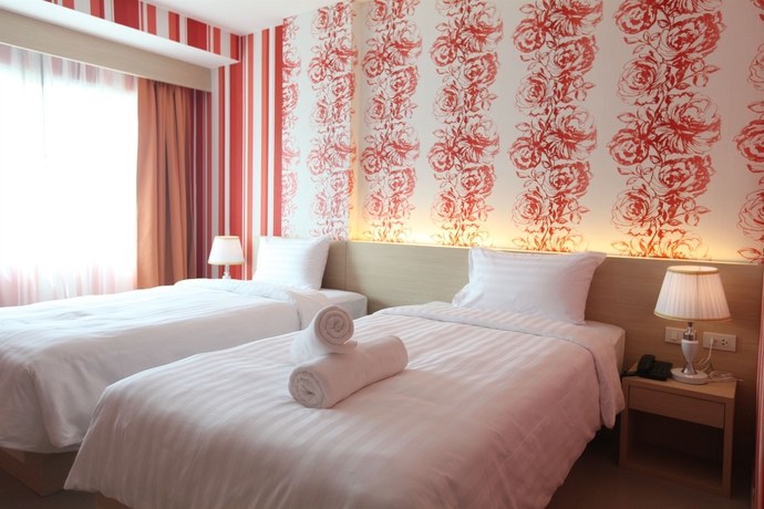 Imagen de la habitación del Hotel Ocean and Ole Patong. Foto 16