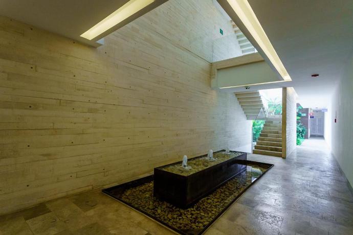 Imagen de los interiores del Hotel Oceana By Abna. Foto 23