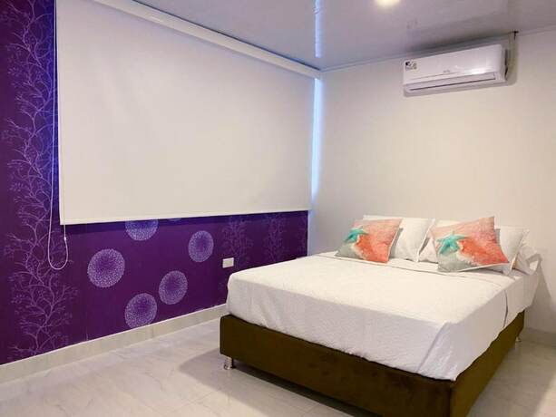 Imagen de la habitación del Hotel Oceana. Foto 11