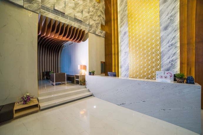 Imagen de los interiores del Hotel Oceana Resort Phuket. Foto 14