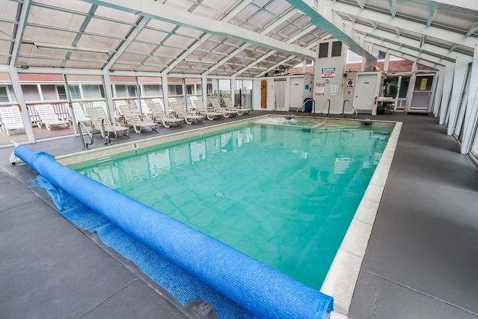 Imagen de la piscina del Hotel Oceancliff Resort I and II. Foto 6