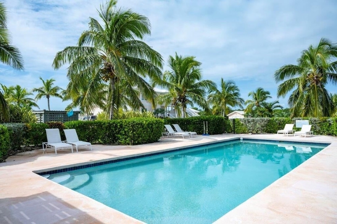 Imagen de la habitación del Hotel Oceanfront Hideaway: Luxurious Retreat With Stunning Views. Foto 3