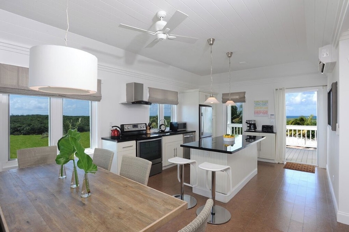 Imagen de la habitación del Hotel Oceanfront Hideaway: Luxurious Retreat With Stunning Views. Foto 8