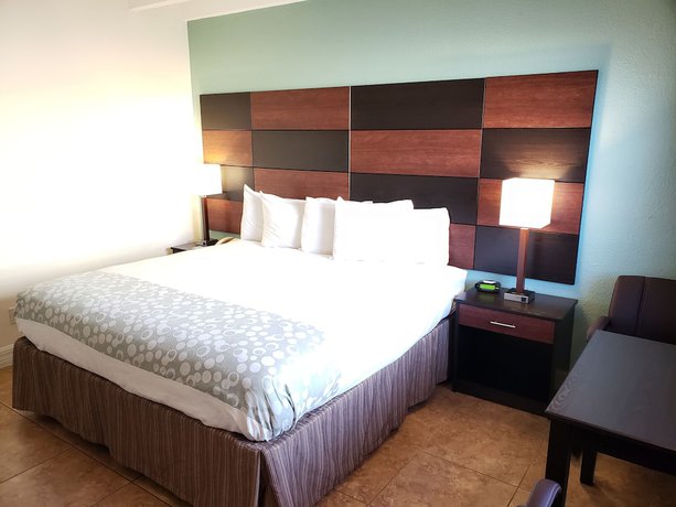 Imagen de la habitación del Hotel Oceanfront Inn and Suites. Foto 10
