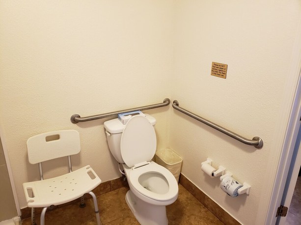 Imagen de la habitación del Hotel Oceanfront Inn and Suites. Foto 13