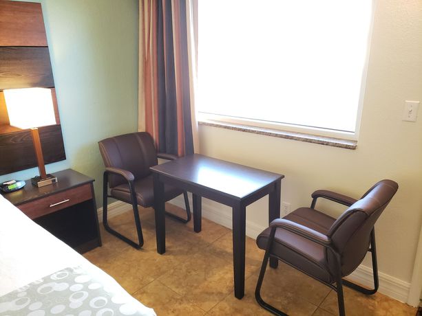 Imagen de la habitación del Hotel Oceanfront Inn and Suites. Foto 17