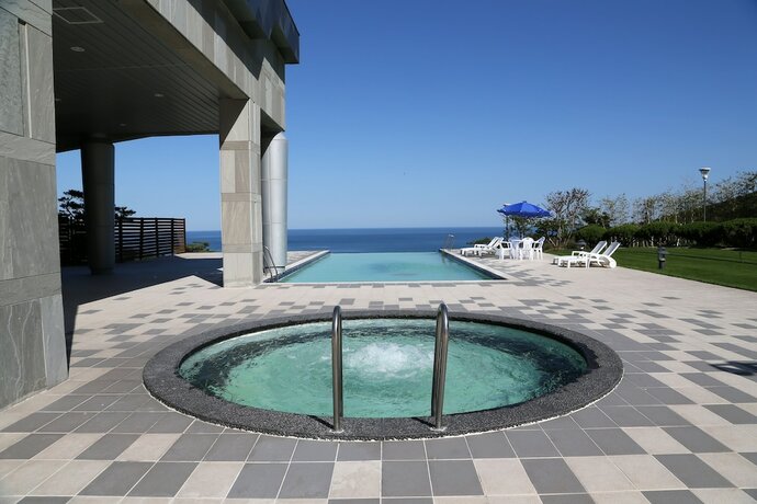 Imagen de los interiores del Hotel Oceanhills Resort. Foto 10