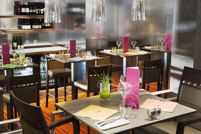 Imagen general del Hotel Oceania Brest Centre. Foto 6