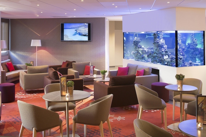 Imagen de los interiores del Hotel Oceania Clermont-ferrand. Foto 19