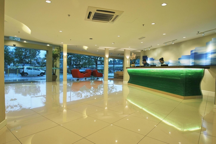 Imagen de los interiores del Hotel Oceania, Kota Kinabalu. Foto 9