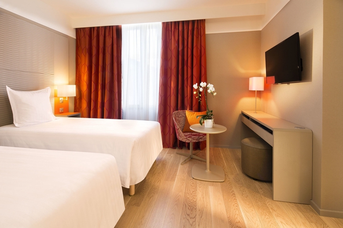 Imagen de la habitación del Hotel Oceania Le Jura Dijon. Foto 7