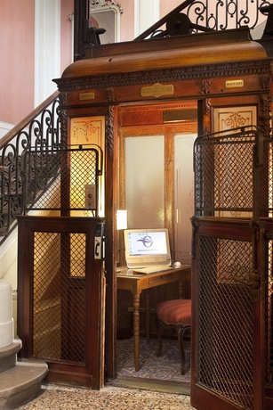 Imagen de los interiores del Hotel Oceania Le Métropole Montpellier. Foto 15