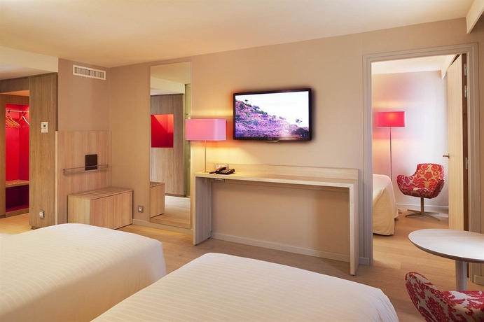 Imagen de la habitación del Hotel Oceania L'univers Tours. Foto 4