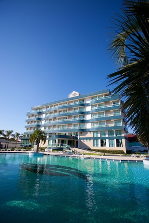 Imagen de la piscina del Hotel Oceania Park Spa and Convention Center. Foto 15