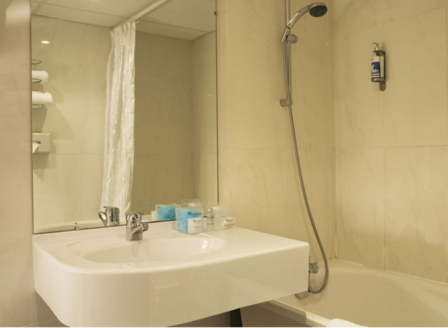 Imagen general del Hotel Oceania Rennes. Foto 8