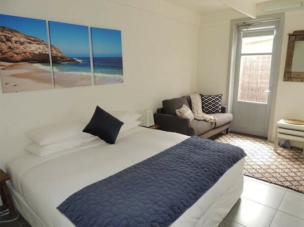 Imagen general del Hotel Oceanic Apartments Sorrento. Foto 4