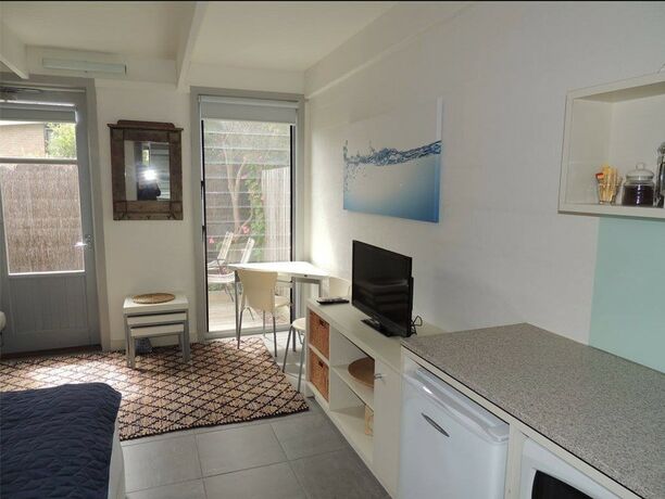 Imagen general del Hotel Oceanic Apartments Sorrento. Foto 9