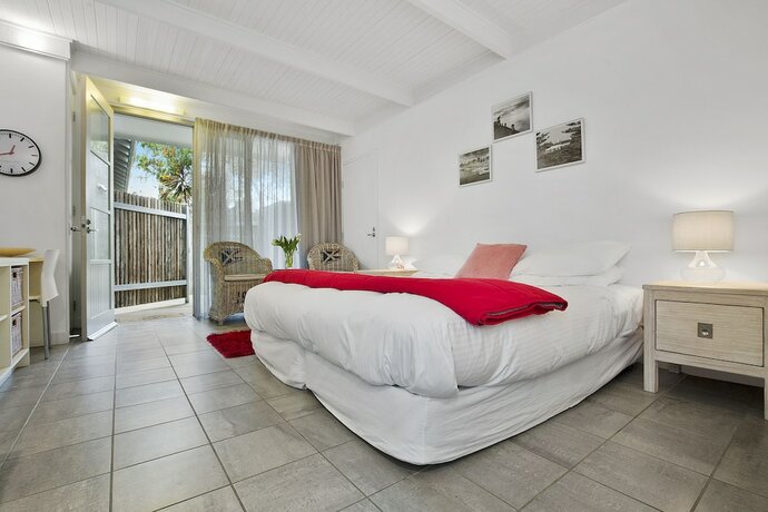 Imagen general del Hotel Oceanic Apartments Sorrento. Foto 10