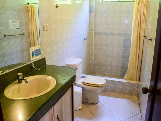 Imagen de la habitación del Hotel Oceanic Hosteria y Restaurante. Foto 7