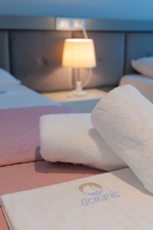 Imagen de la habitación del Hotel Oceanic Overview Suites. Foto 2