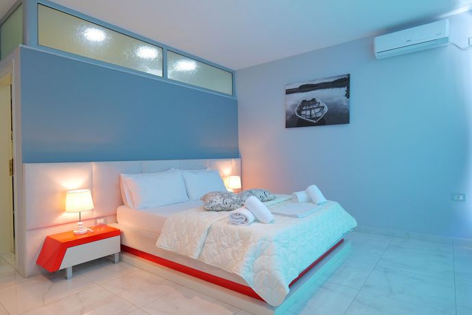 Imagen de la habitación del Hotel Oceanic Overview Suites. Foto 14