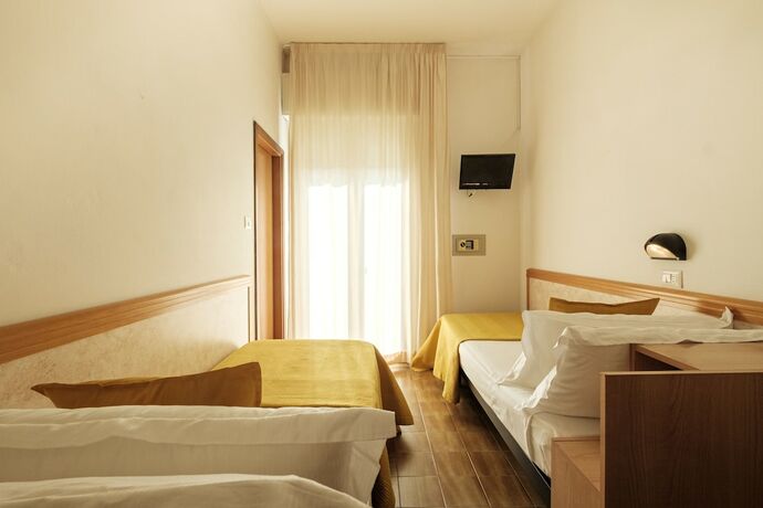 Imagen general del Hotel Oceanic, Rimini. Foto 2