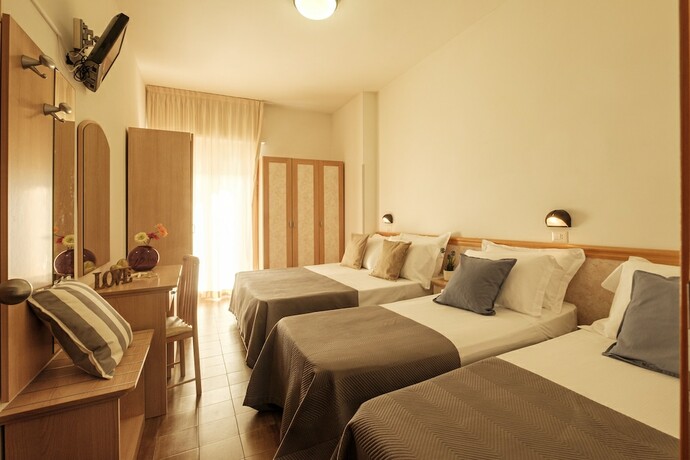 Imagen de la habitación del Hotel Oceanic, Rimini. Foto 16