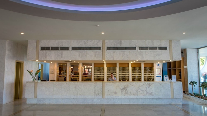 Imagen de los interiores del Hotel Oceanis Beach. Foto 16