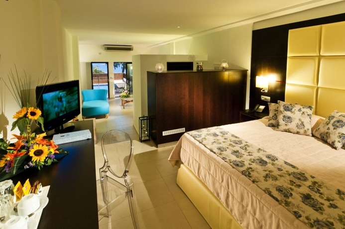 Imagen de la habitación del Hotel Oceanis Beach & Spa Resort. Foto 11