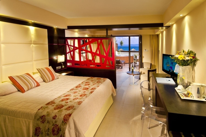 Imagen de la habitación del Hotel Oceanis Beach & Spa Resort. Foto 12
