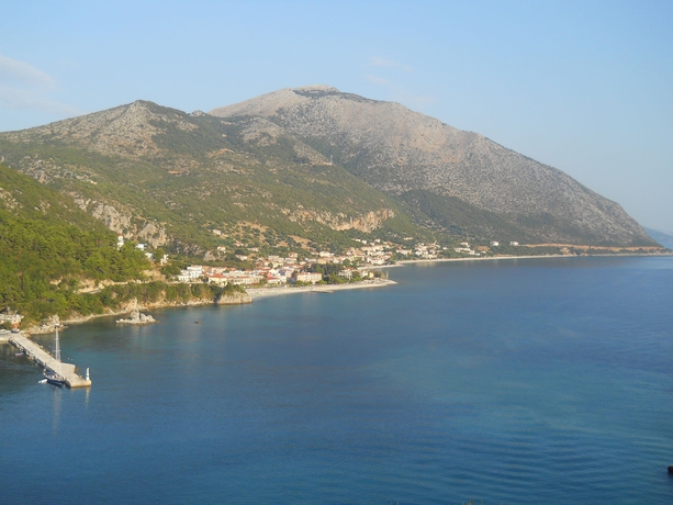 Imagen de los exteriores del Hotel Oceanis - Cephalonie. Foto 13