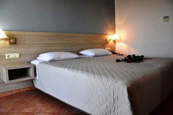 Imagen de la habitación del Hotel Oceanis Kavala. Foto 5