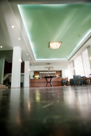 Imagen de los interiores del Hotel Oceanis Kavala. Foto 19