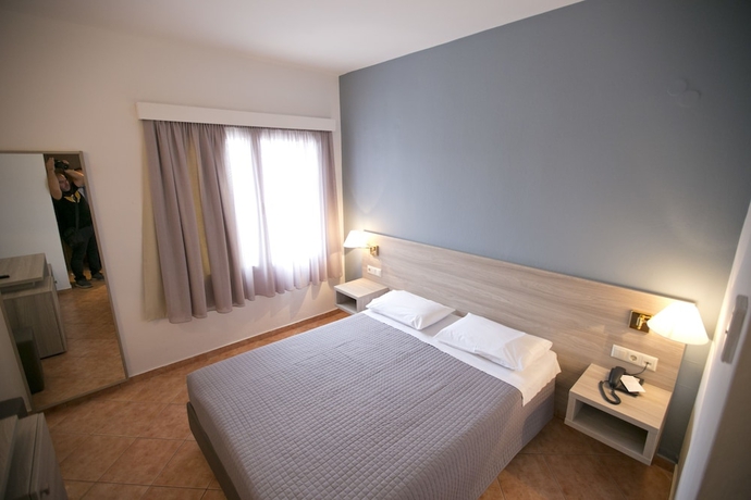 Imagen de la habitación del Hotel Oceanis Kavala. Foto 13