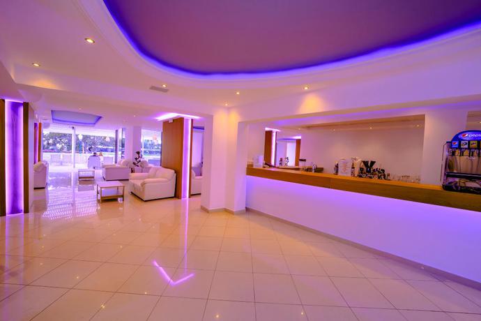 Imagen del bar/restaurante del Hotel Oceanis Park. Foto 22