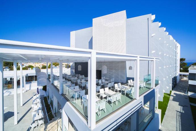 Imagen del bar/restaurante del Hotel Oceanis Park. Foto 23