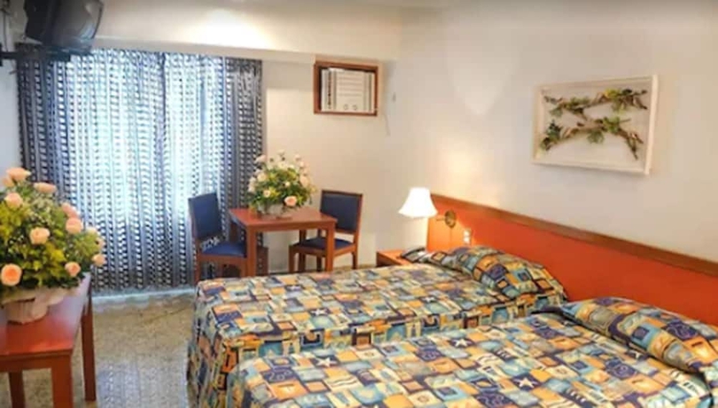 Imagen de la habitación del Hotel Oceano Copacabana. Foto 12