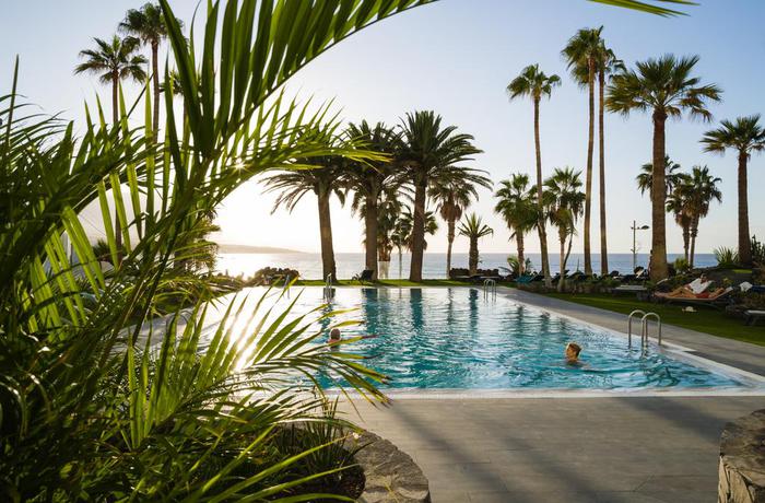 Imagen de la piscina del Hotel Oceano Health Spa. Foto 17