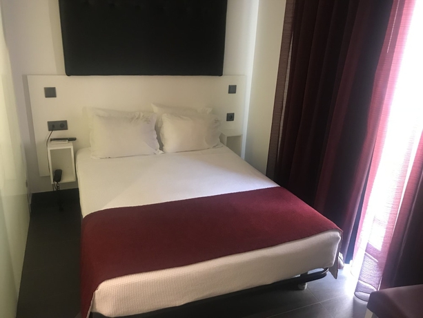 Imagen de la habitación del Hotel Oceano, NAZARE. Foto 2